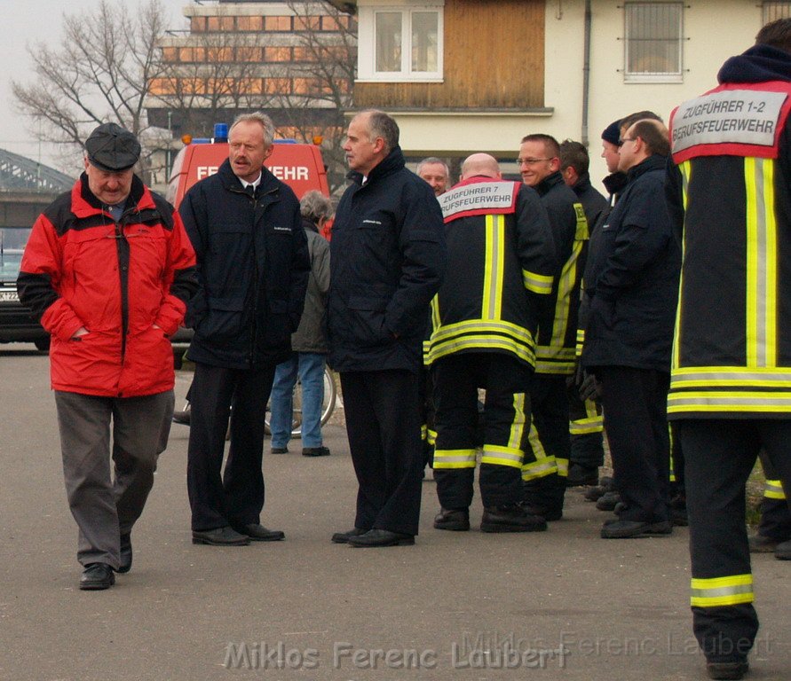 Neue LF`s fuer Koeln Uebergabe in Koeln Deutz an den Wachen  P070.JPG
